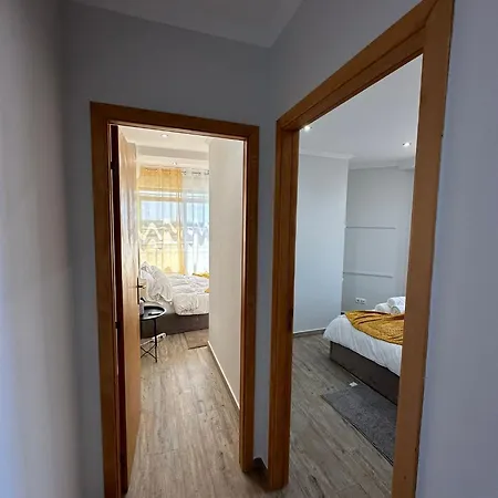 Tower Apartment Portimão Buitenkant foto